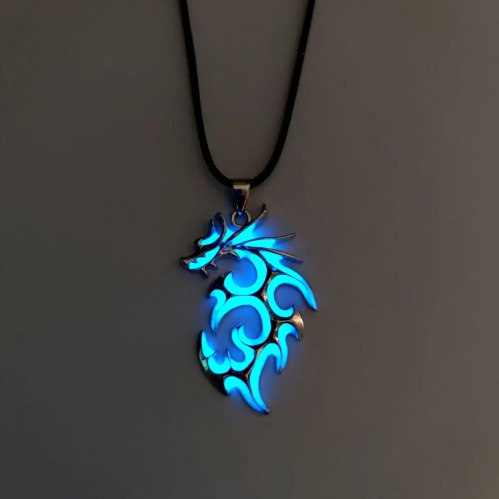 1PC Glowing In The Dark Drachen Anhänger Halskette Mondstein Leuchtende Drachen Halskette Vintage Punk Blinkende Halskette Männer Junge Geschenke
