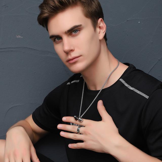 Hantel-Halskette für Männer und Paare, Halskette mit Anhänger aus Edelstahl, Fitness-Halskette, Langhantel, sportliche Geschenke für Männer, Schmuck für den Hals 50cm