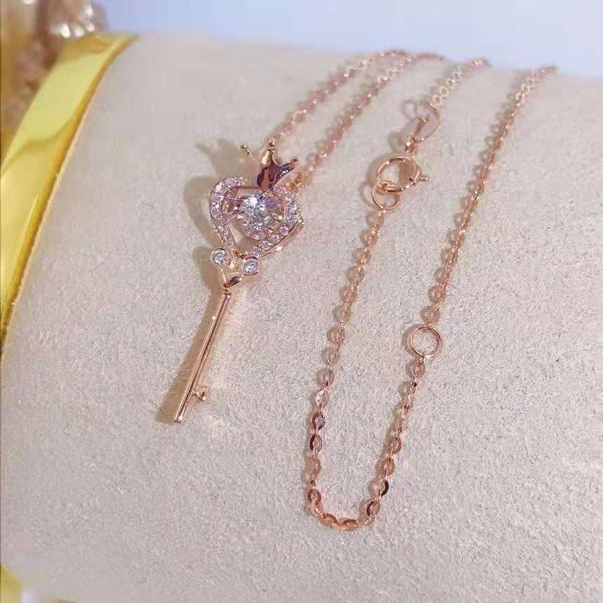 Schlüsselkette für Damen im koreanischen Stil, Studentin, frisch eingelegter Zirkon-Schlüsselanhänger, Schlüsselbeinkette, plattierte Kreuzkette aus Roségold