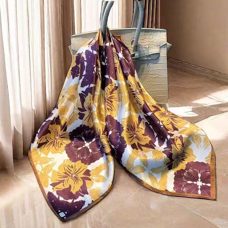 Mode Natürlicher Seidenschal Damen Foulard Hohe Qualität Damen Kopftuch Schal Wickeltuch Quadratisch Mode Hijab Bandana Schals Real Silk 65x65cm