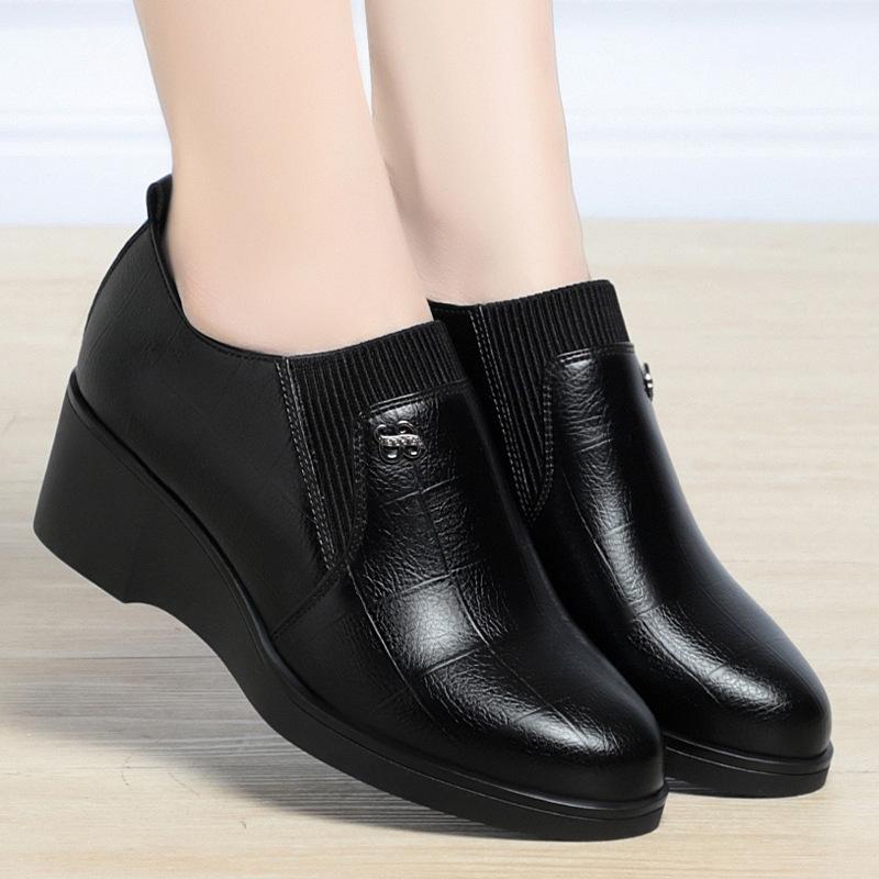 Bequeme Damenschuhe aus weichem Leder mit tiefem Mund, flexible Loafer, Damenschuhe mit Plateau-Keilabsatz, Frühlingsschuhe für Büro, Mutter, Arbeit 38