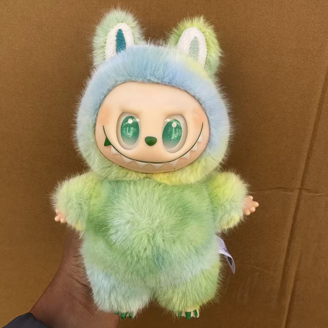 Anime Figur Labubu Geldbörsen Spielzeug Schlüsselanhänger Vinyl Anhänger Puppe Modell Spielzeug Plüschtier Niedliches Monster Schlüsselanhänger Spielzeug Geschenke grün