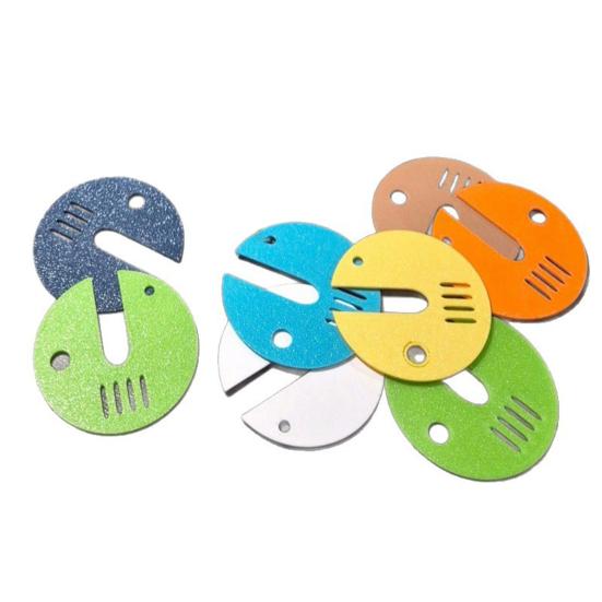 8 Stück Soda Dosenverschlüsse Dosengetränkeschutz Soda Bierdosenretter Getränkedosendeckel mit Strohhalmloch Halten Getränk sicher für Aktivitäten Camping Grillen Sets