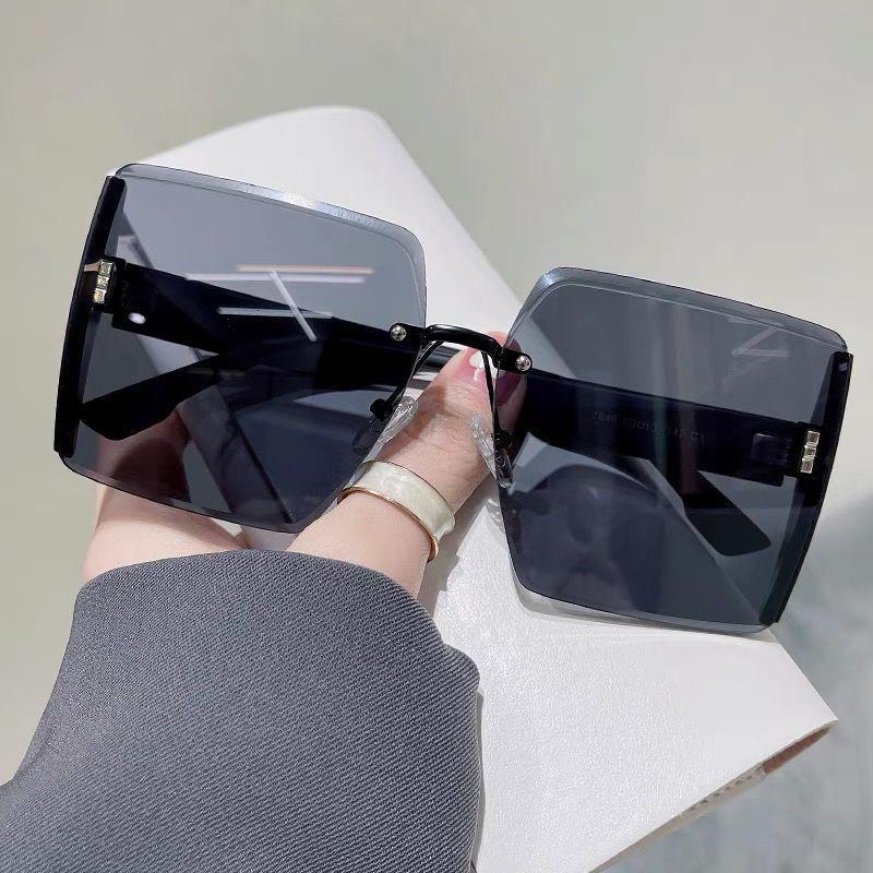 Fashion Square Frauen Shades Gläser Farbverlauf Objektiv Sonnenbrille Für Weibliche Outdoor Anti UV Große Rahmen Brillen schwarz