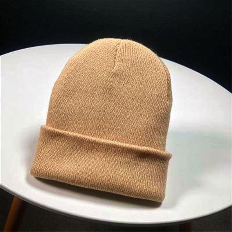 Klassische mehrfarbige Mütze, neue heiße Wintermütze für Damen und Herren, gestrickt, solide Herbst-Mütze 54cm-60cm khaki