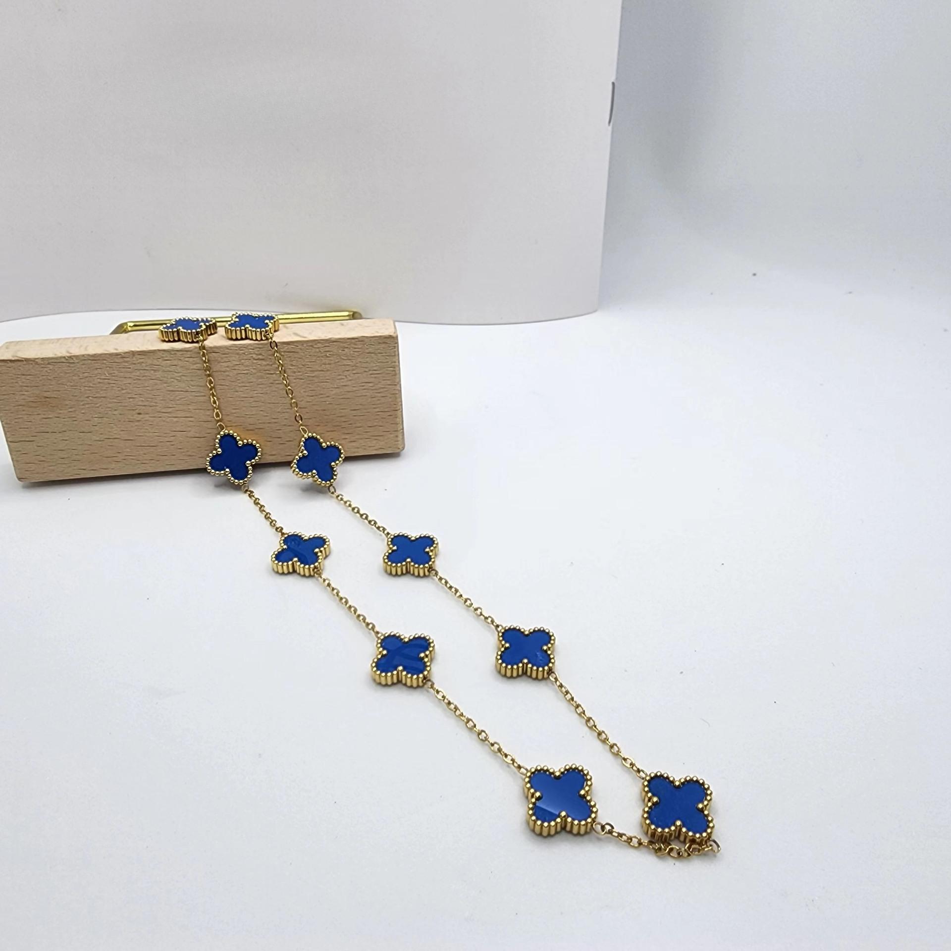 Vierblättriges Kleeblatt Halskette Leichte Luxus Einfache Blume Schlüsselbein Kette Damen Haute Sense Halskette 18K blau