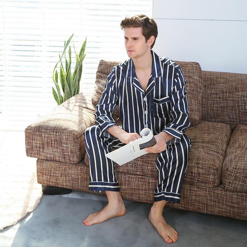 2025 Neues langärmeliges Herren-Pyjama-Set aus Seidensatin mit klassischem Aufdruck, luxuriöses seidiges Pyjama-Nachtwäsche-Set XXL blau