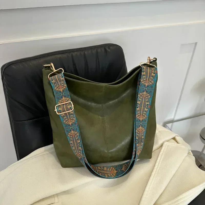 Vintage-Umhängetasche aus PU-Leder für Damen in Volltonfarbe, hohe Kapazität, einfache, breite Riemen, Umhängetasche zum Pendeln armee grüne
