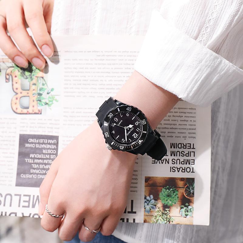 Sport Neue Uhren Wasserdicht Paar Silikon Armbanduhren Student Frau Uhr Candy Multi-farbe Quarz Einzigartige schwarz