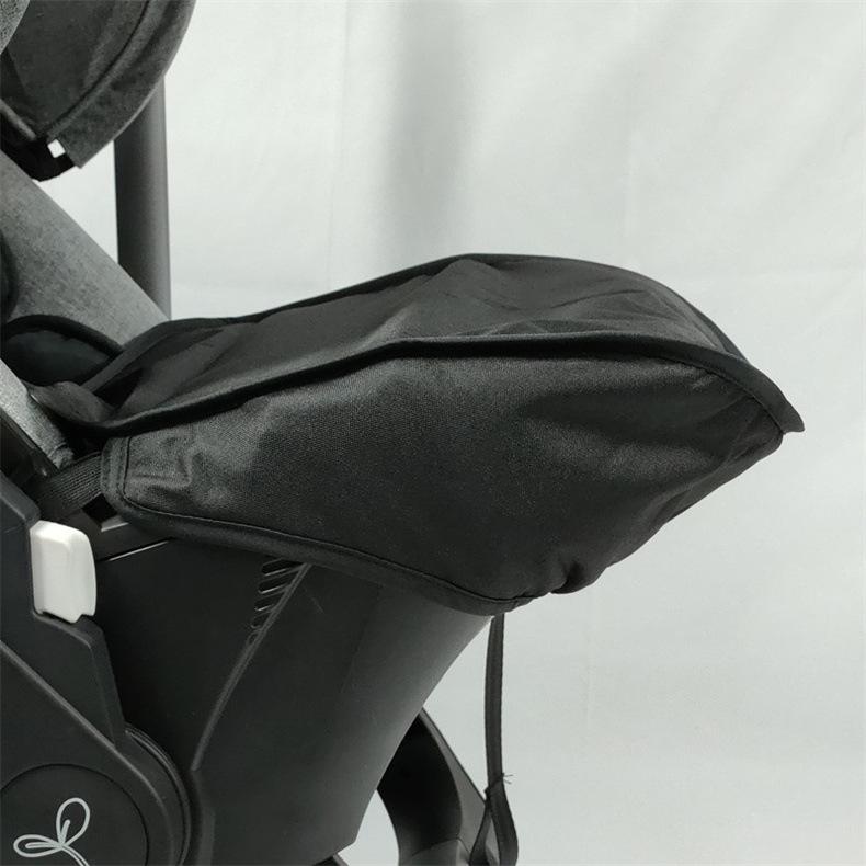 DOONA 4-in-1 Babytrage: Autositzbezug, Regenschutz, Moskitonetz, Hängetasche, Wickeltasche, Sonnenschutz, Radzubehör.