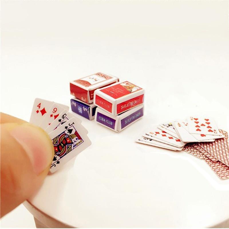 Mini Nette 1:12 Puppenhaus Miniaturen Poker Hause Dekoration Poker Karten Spielen Spiel für Puppe 1 set