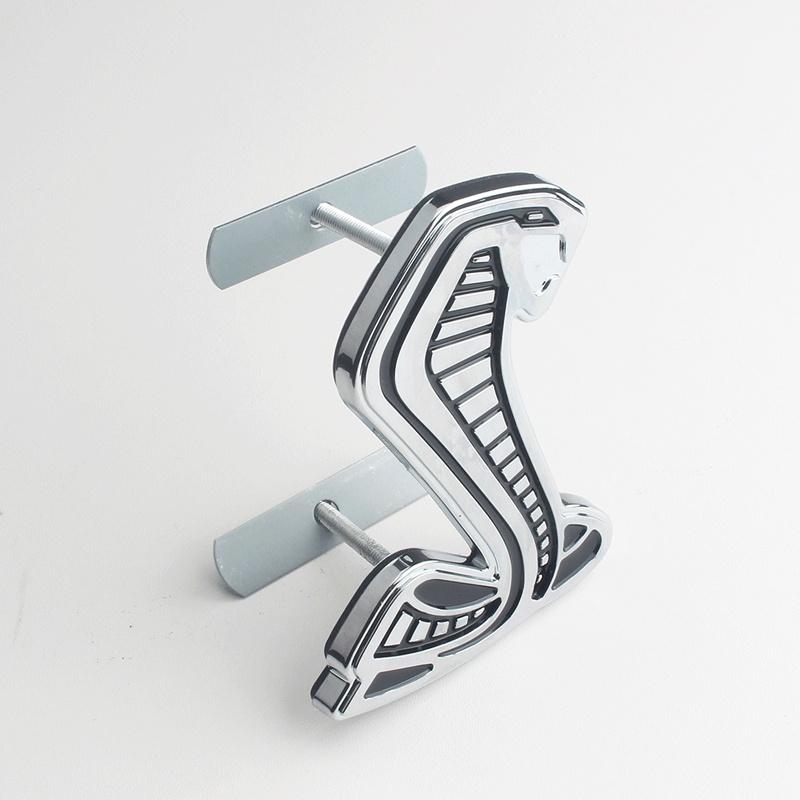 11.8cm Kühlergrillemblem für Ford Mustang Shelby Cobra Abzeichen Auto Tuning Logo Dekoration Silber