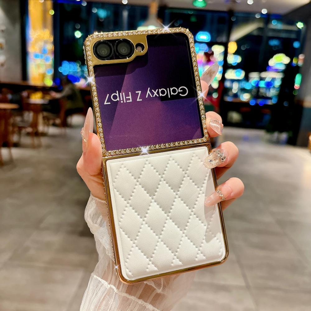 Lammleder gesteppte Lederhülle für Samsung Galaxy Z Flip 7 6 5 4 3 Hülle Bling Diamant Stoßfest für Samsung Galaxy 7 6 5 Z Flip Galaxy Z Flip3 5G weiß