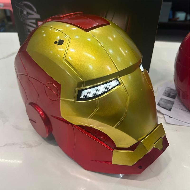 Marvel Comics Iron Man Helm Elektrische Tragbare Maske 1:1 Automatisches Öffnen und Schließen Modellfiguren Erwachsenenspielzeug Geburtstagsgeschenk