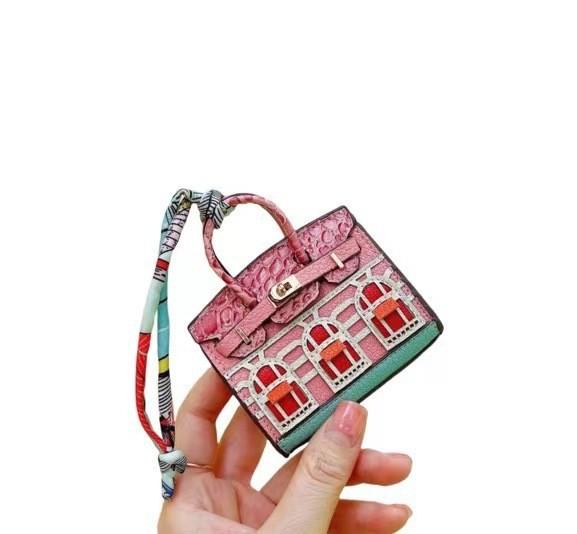 H Home Neue Mini-Anhänger Kleines Haus Platin Tasche Kreative Süße Lippenstift Tasche Kopfhörer Charter Schlüssel Tasche 8x4x9 rosa