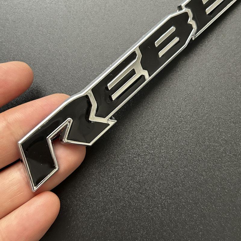 AAYL1 3D Metall Auto Styling Karosserie Seite Heck Kofferraum Aufkleber REBEL Abzeichen Emblem Für RAM 1500 2500 Personalisierte Ersatz Zubehör