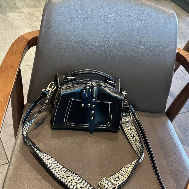 Echtleder-Damentaschen Leichte Luxus-Nischen-High-End-Retro- und stimmungsvolle Handtaschen Neue modische und vielseitige Umhängetaschen gray