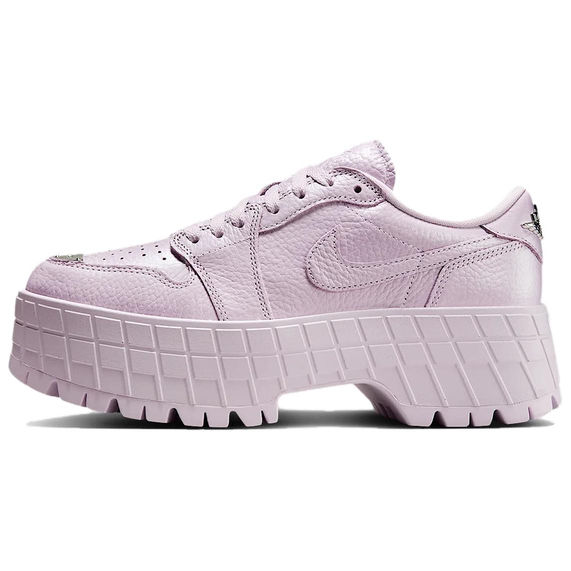 Jordan 1 Brooklyn Low Doll Metallic Silver Damen Jordan HF3184-500 40.5 white