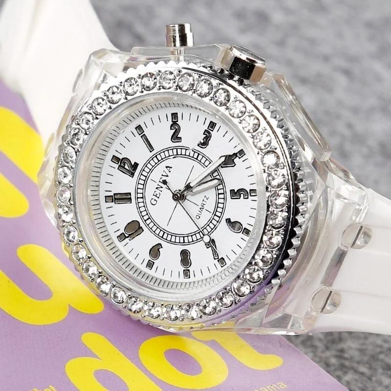 Damen Klassische Uhr LED-Licht Digitaluhr Paaruhr Silikon Quarz Leuchtende Uhr Gelee Farbe Leuchtende Uhr weiß
