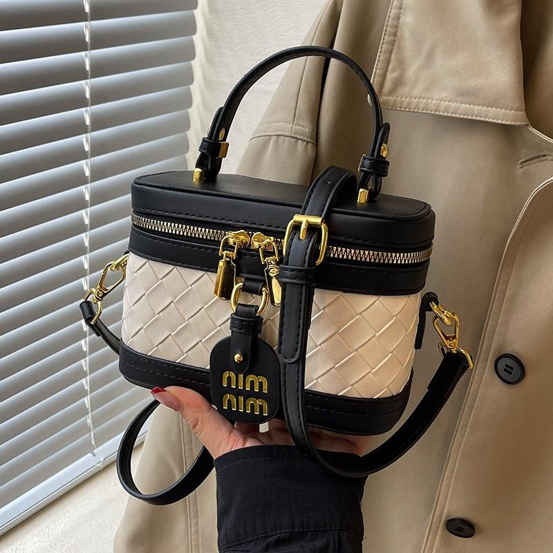 Neue Herbst- und Winter-Umhängetasche Damentasche High-End Nische Schultertasche Handtasche Handtasche black