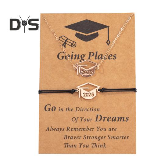 Schmuckset zum Schulabschluss 2025, Halskette und Armband aus Edelstahl mit Karte, Abschlussklasse 2025, Geschenke für Freunde goldgelb