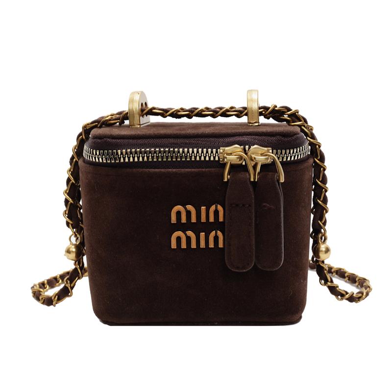 Mattierte neue Kette miu Französische Box Bag Nische Textur Damen kleine quadratische Tasche personalisierte Schulter Umhängetasche 12*10*7 kaffeebraun