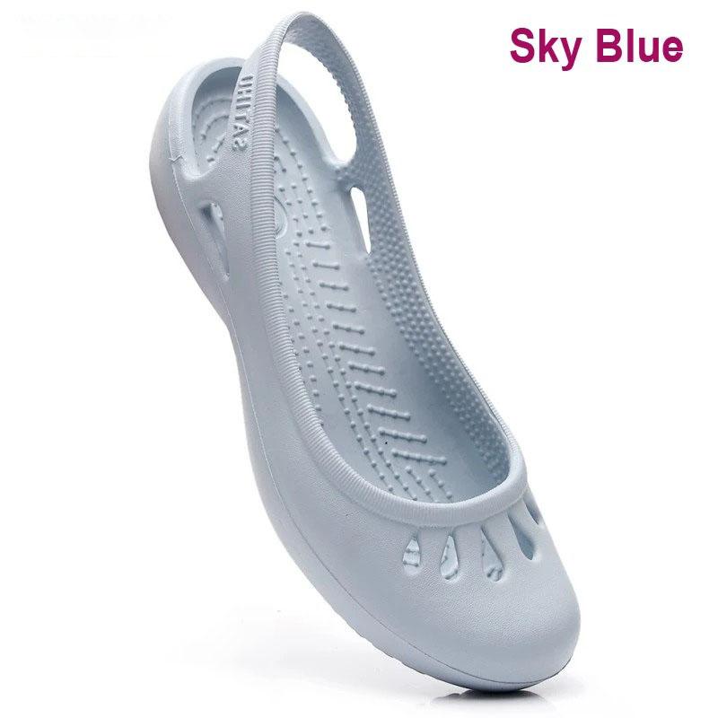Sommer leichte Anti-Rutsch-Loch-Schuhe Clog für Damen Flache Unterseite Sandalen Krankenschwester Outdoor Strand Jelly W9 himmelblaue