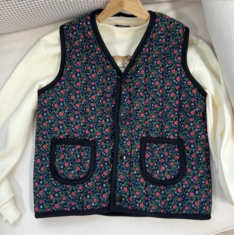Fleecegefütterte Weste mit Blumenmuster („Kimjang-Weste / Retro Oma-Stil Weste“) 4 Blue Garden