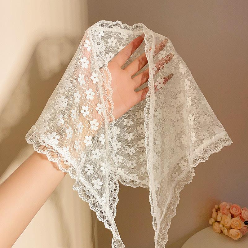 Retro Süße Blume Dreieck Haar Schal Damen Mädchen Quadratischer Schal Stirnband Koreanisch Französisch Pastoral Kopfschmuck Sommer Spitze Kopfbedeckung 1PCS weiß