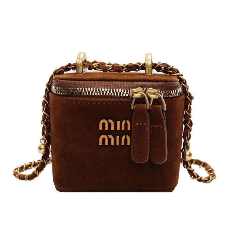 Mattierte neue Kette miu Französische Box Bag Nische Textur Damen kleine quadratische Tasche personalisierte Schulter Umhängetasche 12*10*7 braun
