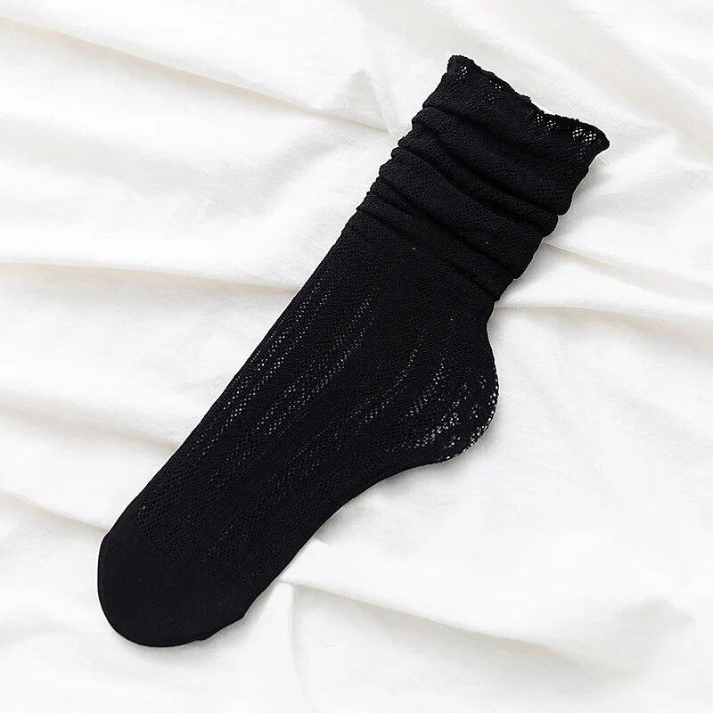 1 paar Frauen Socken Mesh Spitze Sexy Ultra-dünne Socken Stretch Elastizität Harajuku Retro Socken schwarz