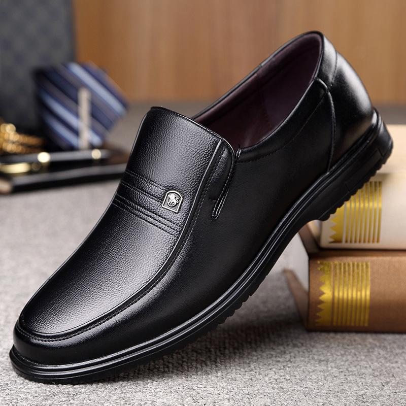Mode Echtes Leder Handgemachte Schuhe Männer Loafer Slip Auf Business Casual Schuhe Klassische Weiche Leder Hombre Atmungsaktive Männer Schuhe Flache 45 schwarz