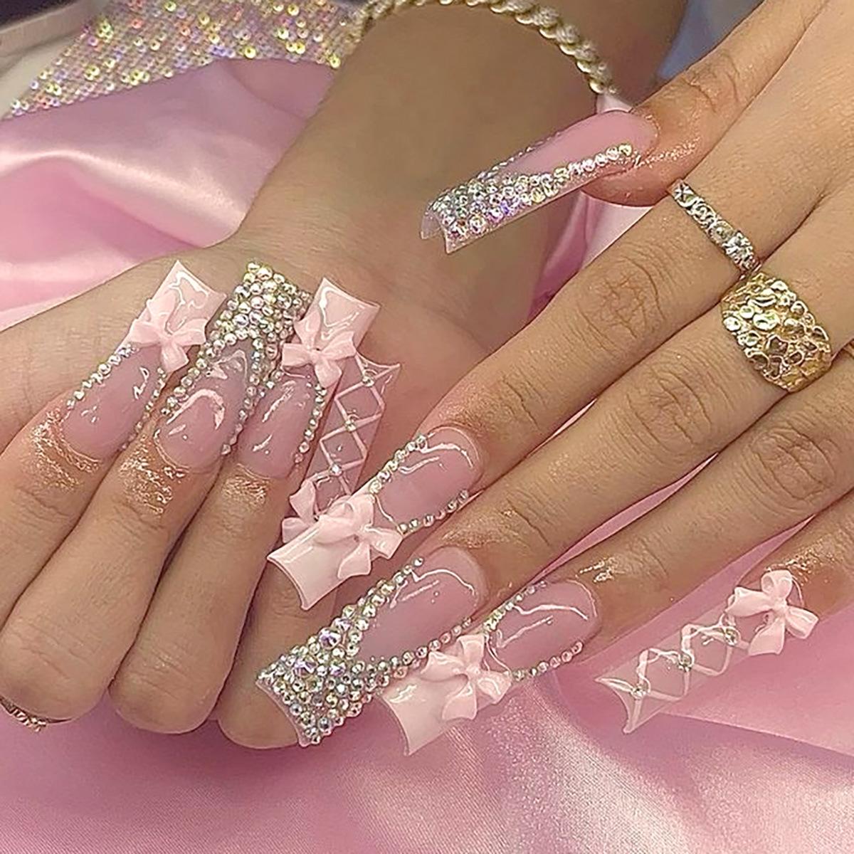24 Stück Lange Quadratische Falsche Nägel Y2k Schwarze Französische Nägel 3D Rosa Schleife Falsche Nägel für Spice Girls mit Diamanten Tragbar Press On beige