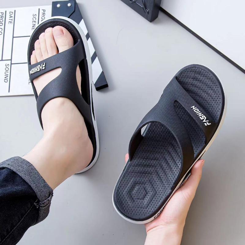 Bestellen Sie zwei Nummern größer, PVC-Slipper, Sommer-Sport-Hausschuhe für Herren, Oberbekleidung, Badezimmer, rutschfeste Sandalen, Outdoor-Strandmode, bequeme Outdoor-Hausschuhe 42-43 schwarz