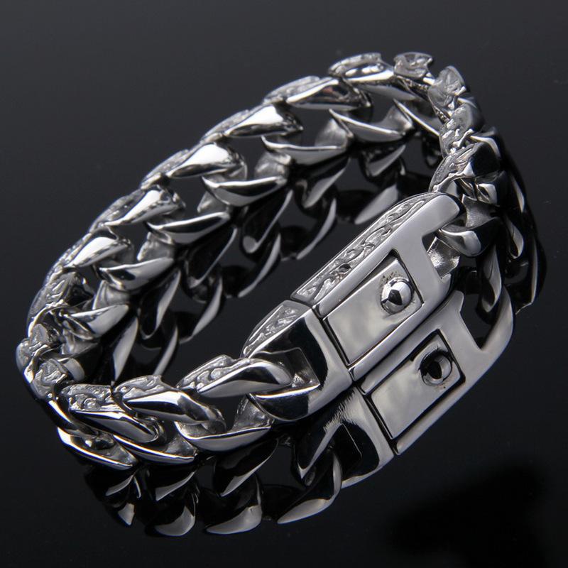 Neuer Stil Armband Zubehör Europäisch und Amerikanisch Personalisiert Retro Spitze Totem Herrenarmband Mode gray