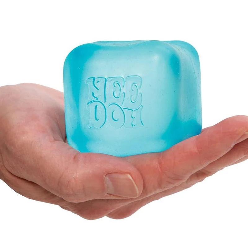 Needoh Nice Cube Sensorischer Stressabbau Fidget Tool Schreibtisch Sensorikwürfel für Erwachsene & Angstlösendes Quetschspielzeug für Kinder bei Angst & Konzentration blue