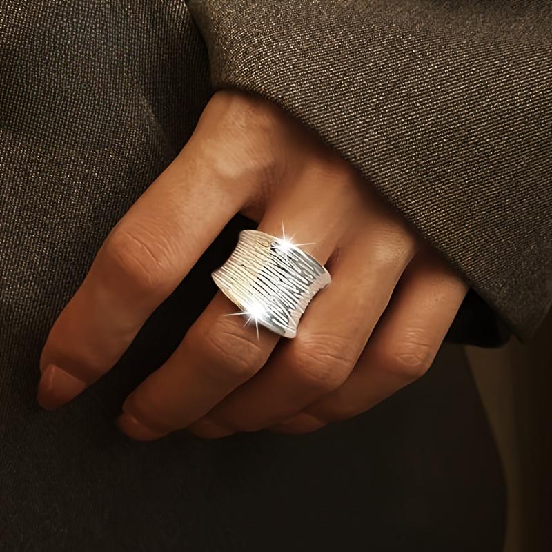 Eleganter Ring, 1 geometrischer, breiter, verstellbarer offener Ring für Damen – hypoallergen, stylischer Hip-Hop-Fingerring für gesellschaftliche Anlässe und den Alltag