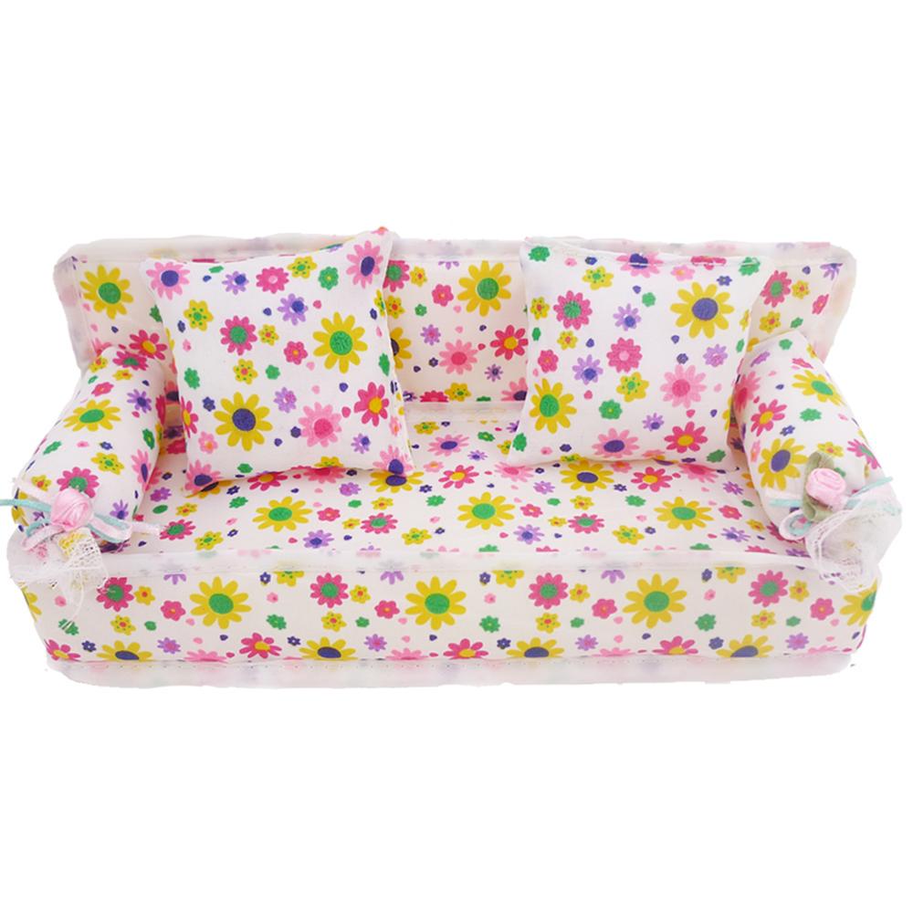 1 Pc Mini Puppenhaus Möbel Blumen Tuch Sofa mit 2 Kissen Für Barbie Puppe Haus Spielzeug Zubehör