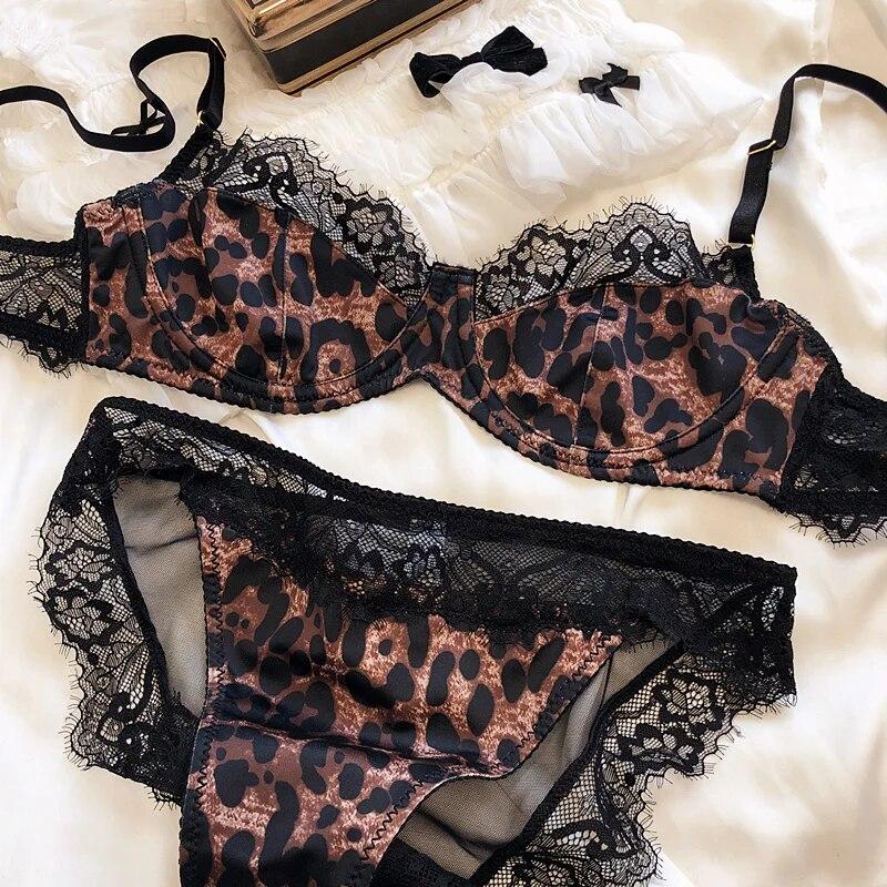 Sexy Damenunterwäsche mit Leopardenmuster, französisches, ultradünnes Spitzen-BH-Set, bequeme Bügel-Dessous mit Tangas mit hoher Taille M Leo-Print