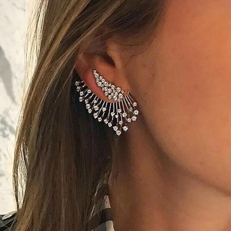 1 stücke Huitan Persönlichkeit Flügel Form Frauen Stud Ohrringe Brilliant Zirkonia Weibliche Hochzeit Ohrringe Silber Farbe Mode Schmuck 1pcs silber