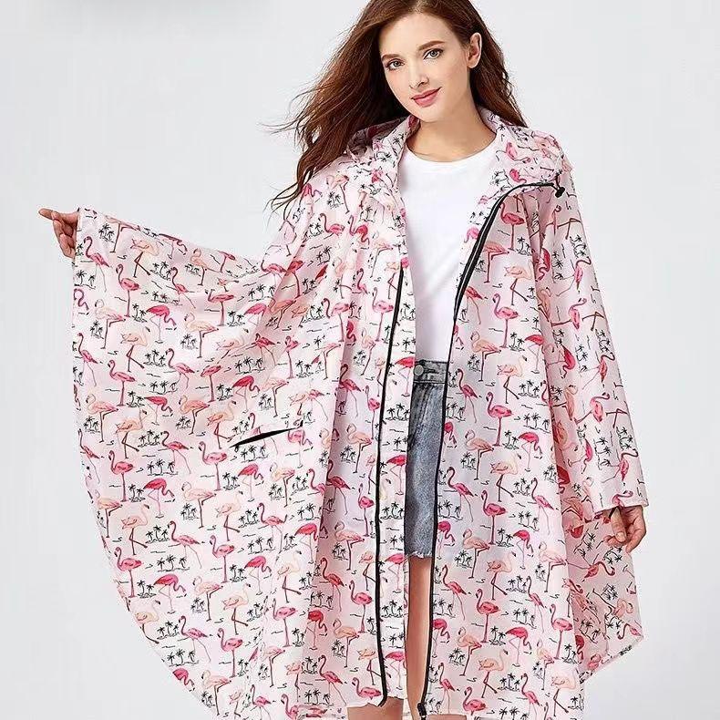 Farbenfrohes Übergrößen-Regenponcho für Damen, leicht, packbar, wasserdicht, Regenmantel mit Kapuze, winddichte Regenbekleidung gray