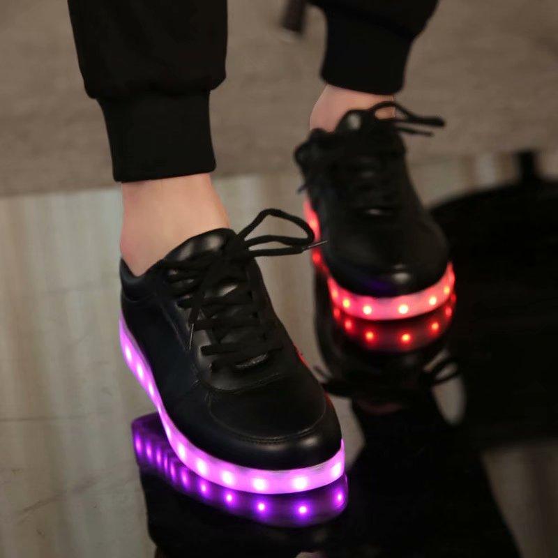 8 farben LED Leuchtende Schuhe Männer Frauen Unisex Paar Turnschuhe Mode Lässig Flache Led Schuhe für Erwachsene USB Lade lichter Schuhe 34 schwarz