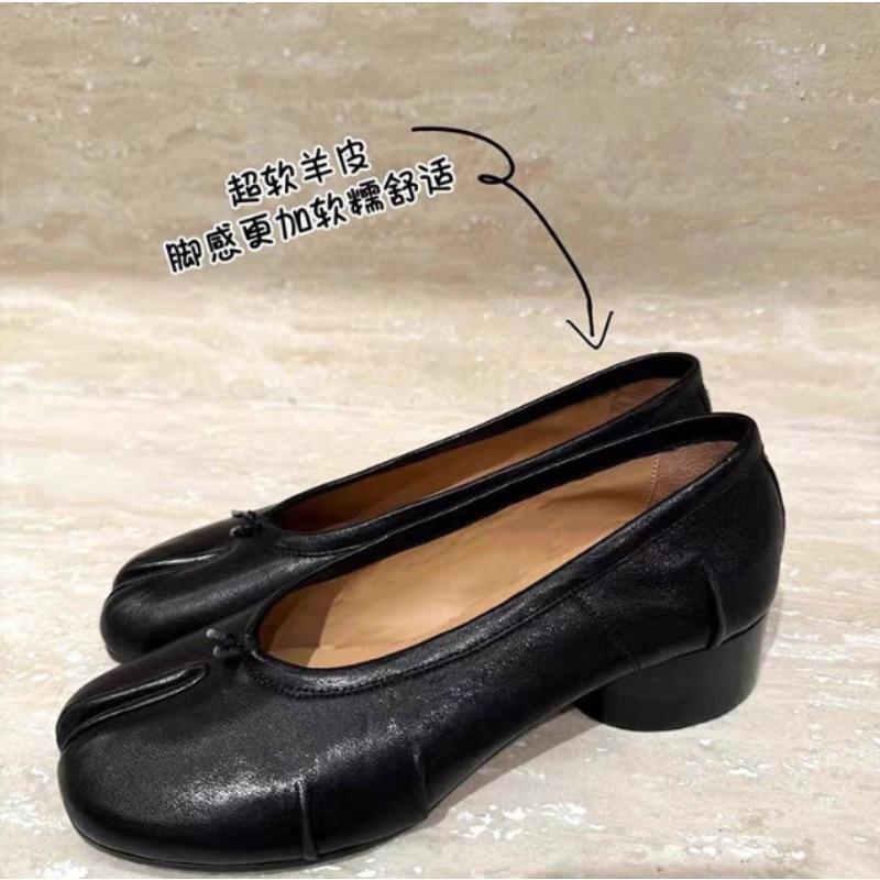 Mode 2025 Tabi Schuhe Damen Slipper Casual Loafer Klobiger Absatz Schuh Neue Mode Zehentrenner Schuhe Weiche Sohle Slipper Bequeme Damenschuhe 35 schwarz