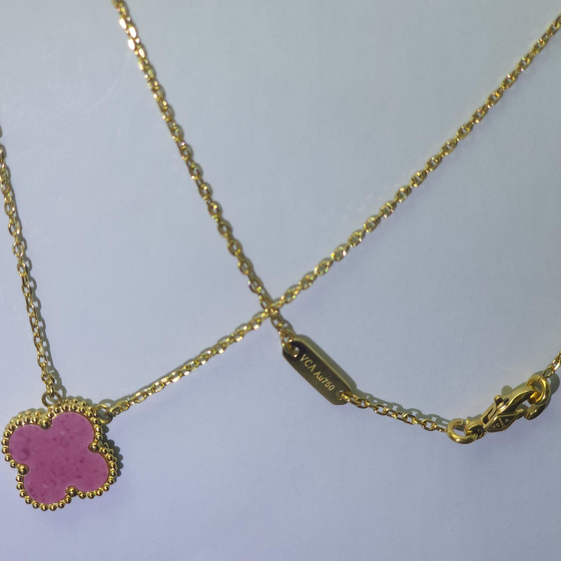 Titanstahl Hochwertige Version Vierblättriges Kleeblatt Halskette Damen Natürliche Perlmutt Halskette Schlüsselbeinkette Damen Leichter Luxus High-End Schmuck