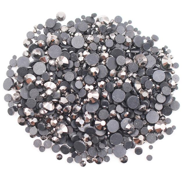 Glitzer-Strasssteine in verschiedenen Größen, glänzende Kristalle, Strass-Klebesteine, Perlen, Kristalle, Stoff-Bastelarbeiten, Edelsteine, Hotfix-Strasssteine für Kleidung 2500PCS