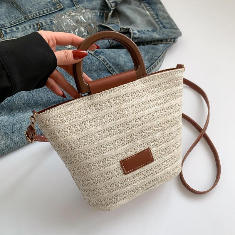 Frühling Neue Casual One-Shoulder Crossbody Handtasche Mode Geflochtene Damen Handtasche Stroh Woven Bucket Tote Bag
