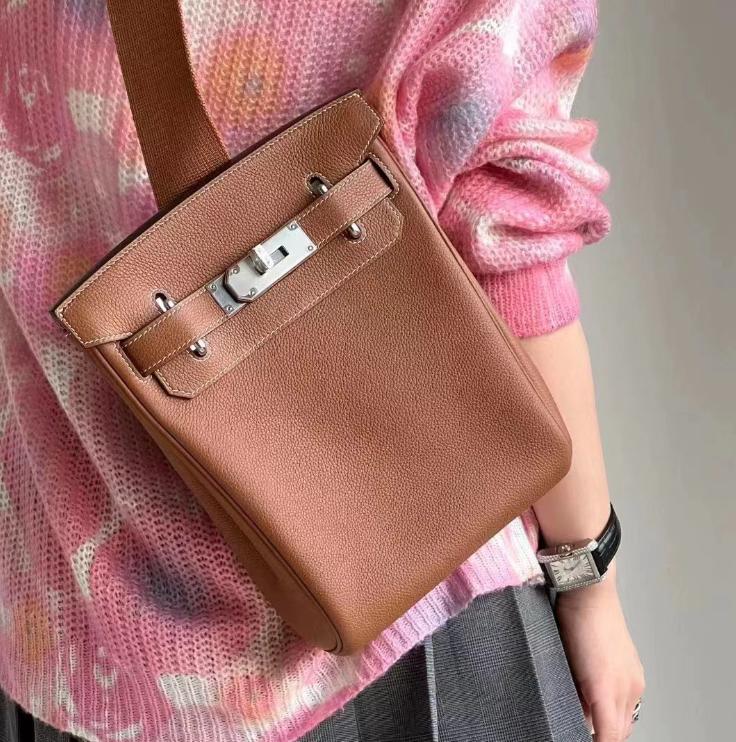 2025 Neue Togo Weichleder Tasche Echtes Leder Für Männer Und Frauen H Zuhause Brust Baotou Schichtleder Schulter Diagonale Umhängetasche 17cm goldbraune