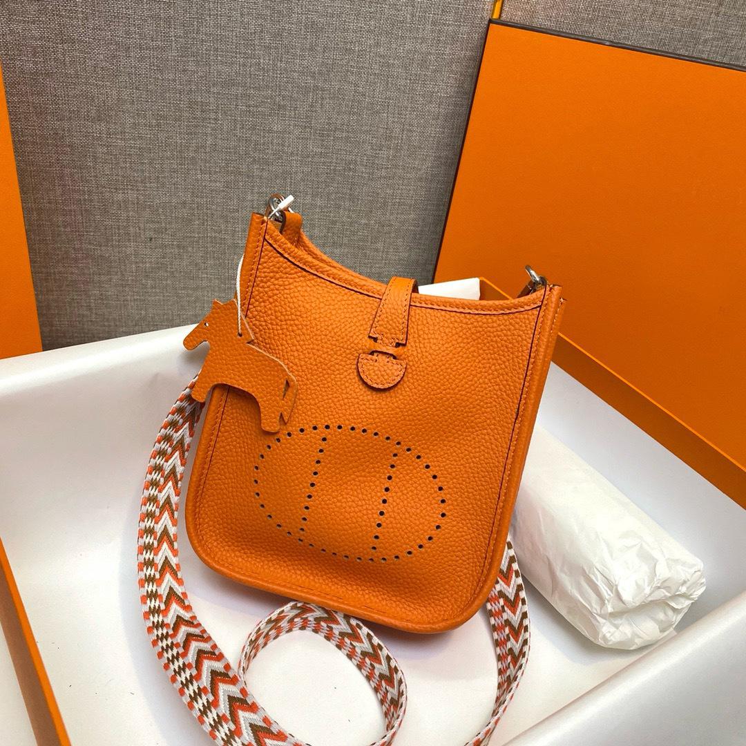Togo-Leder Evelyn Leder Umhängetasche Oberleder Rindsleder Lässige Handytasche Einfach und vielseitig Reines Leder Damen Tasche 17cm orange