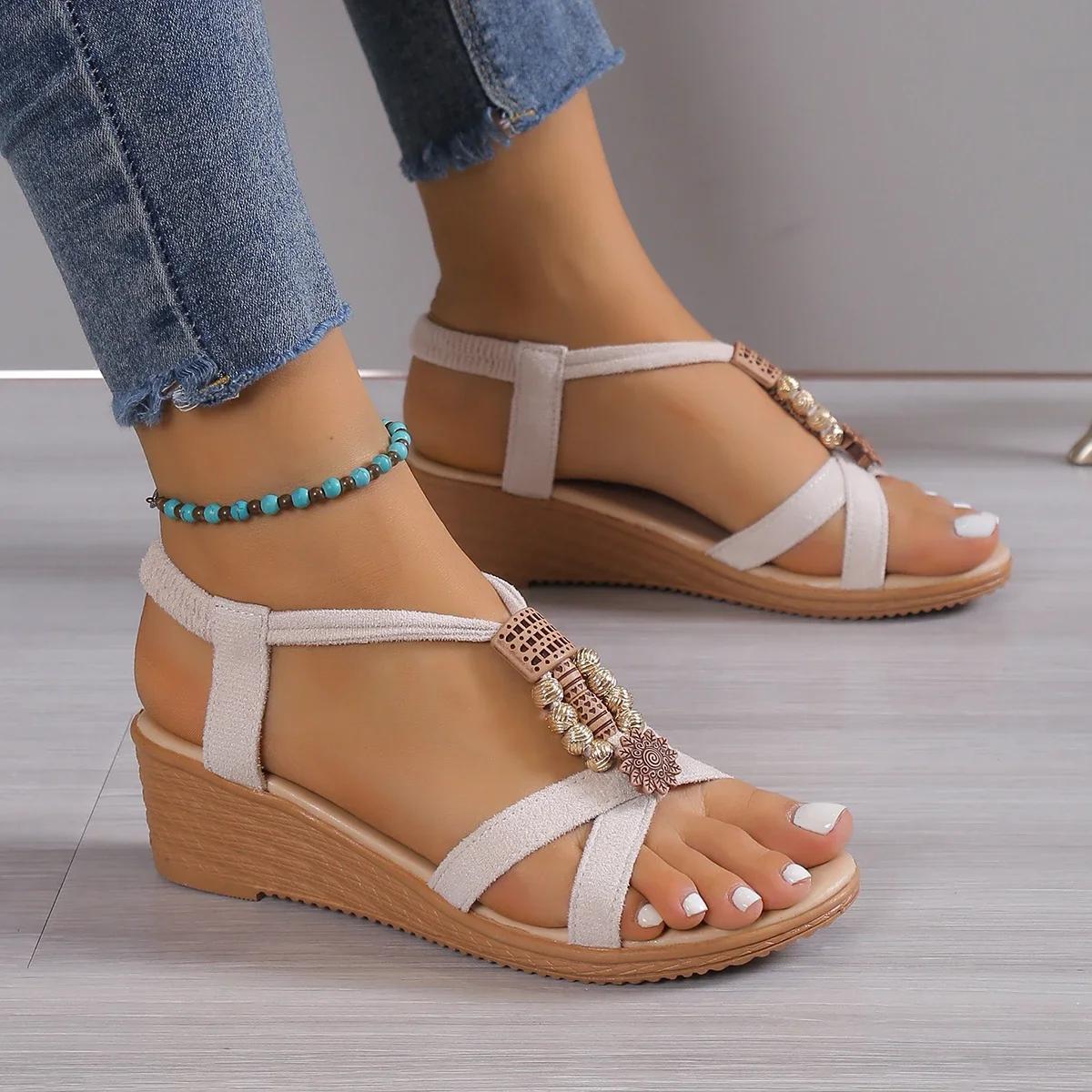 2024 Heißer Verkäufer Neue Flache Sandalen frauen Flache Ferse Perlen Bohemian Sandalen Offene spitze Süße Student Strand Schuhe Sandalen frauen 35 beige