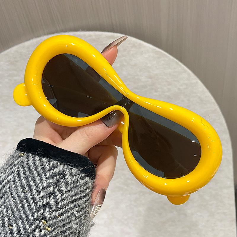 Neu In Oval Sonnenbrille für Herren Damen Mode Retro Markendesign Shades Brillen Weiblich Candy Farbe Schutzbrille Sonnenbrille gelb